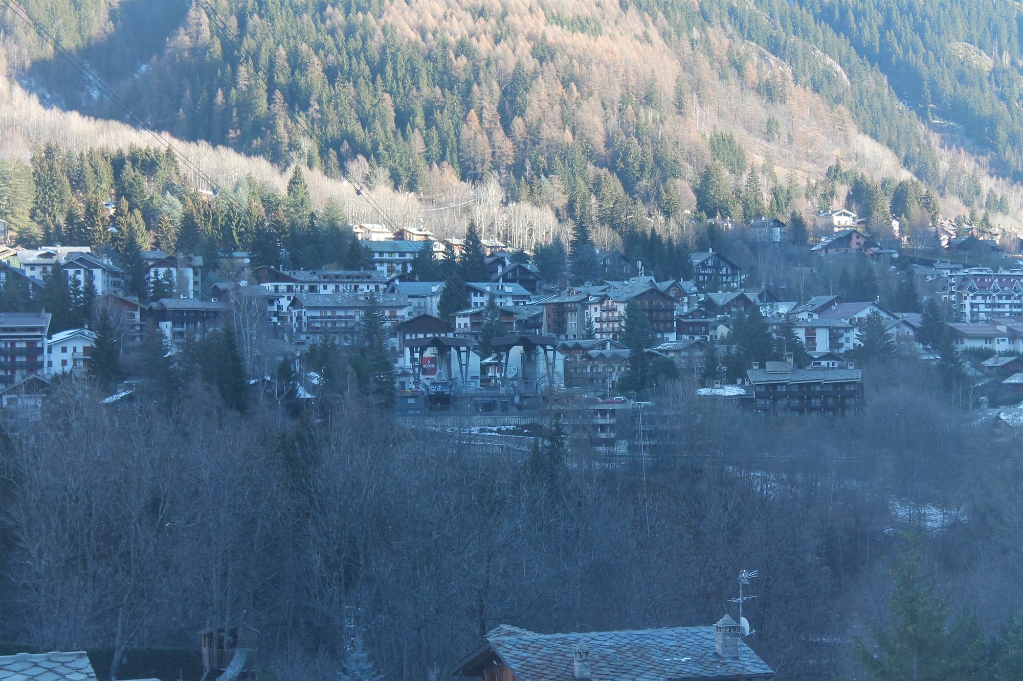 Hotel De La Telecabine Courmayeur Buitenkant foto
